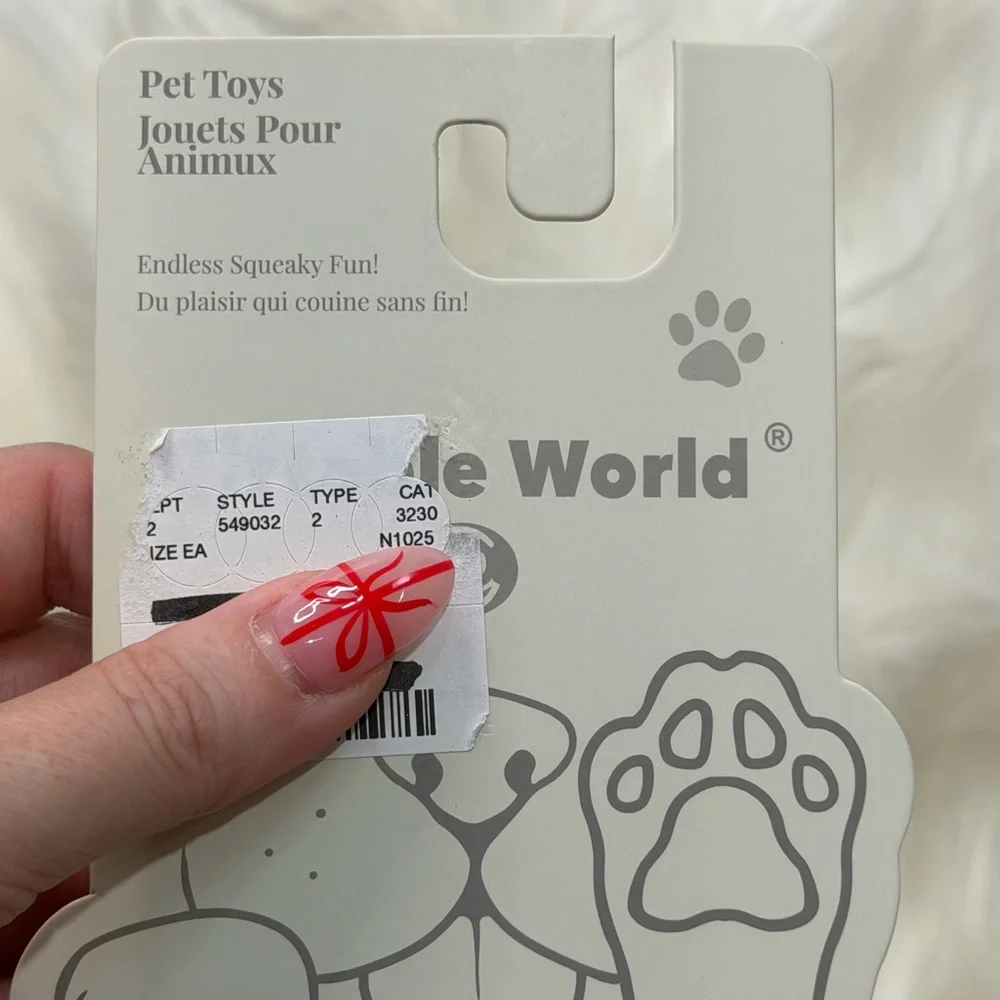 NWT Giftable World 9” Wolly Walrus Squeaker Dog Toy